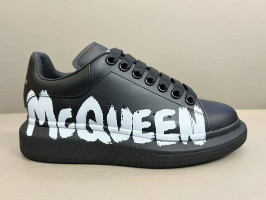 Alexander McQueen,